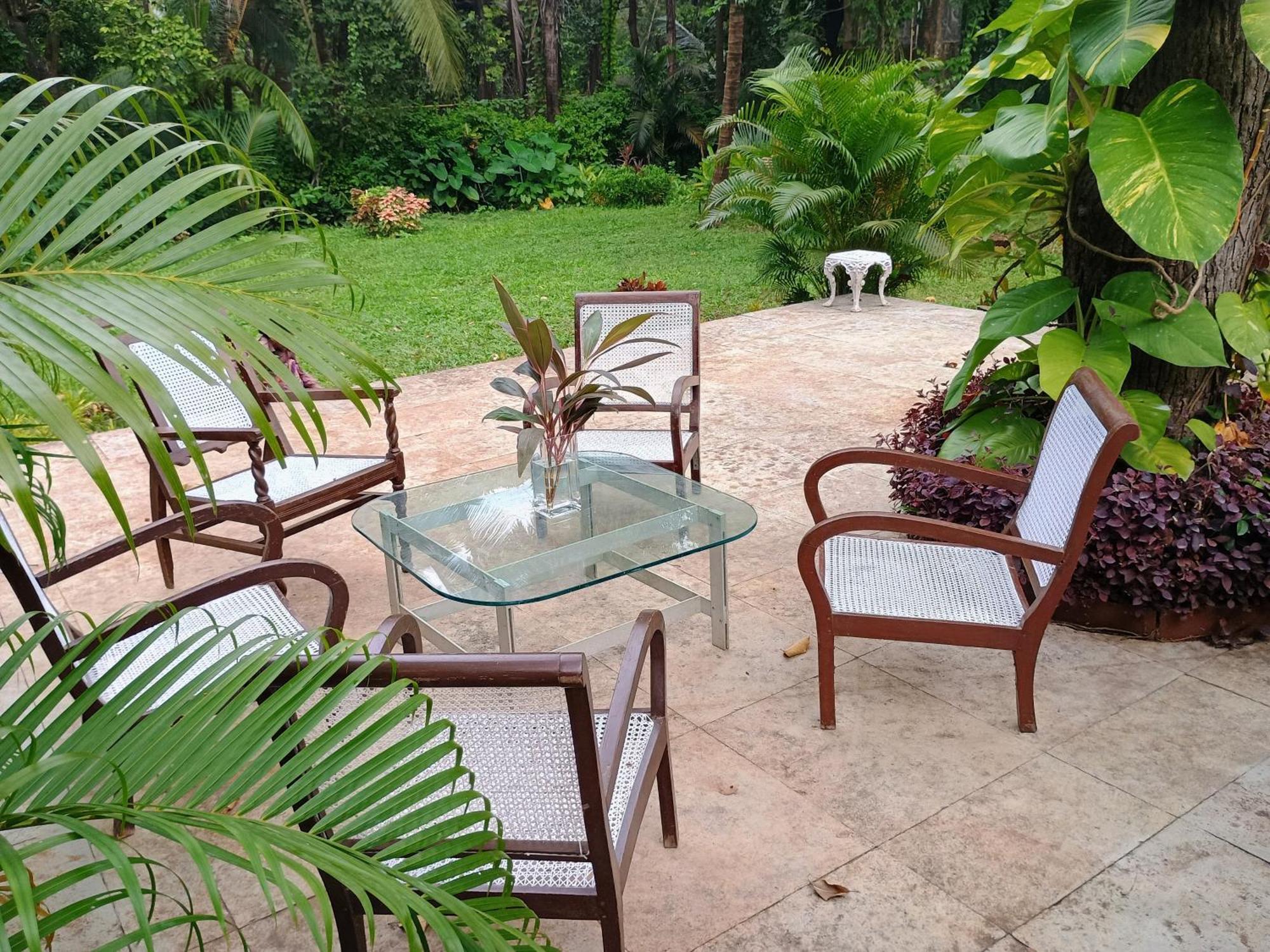 Banyan House - Luxurious 4 Bedroom Villa On One Acre, Near The Beach Нагаон Экстерьер фото